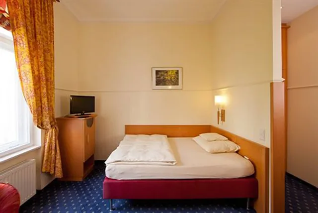 غرفة مفردة، HOTEL AUGUSTA 6/11