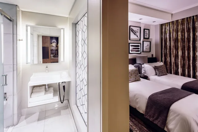 غرفة قياسية بسريرين منفصلين، The Maslow Hotel, Time Square 2/2