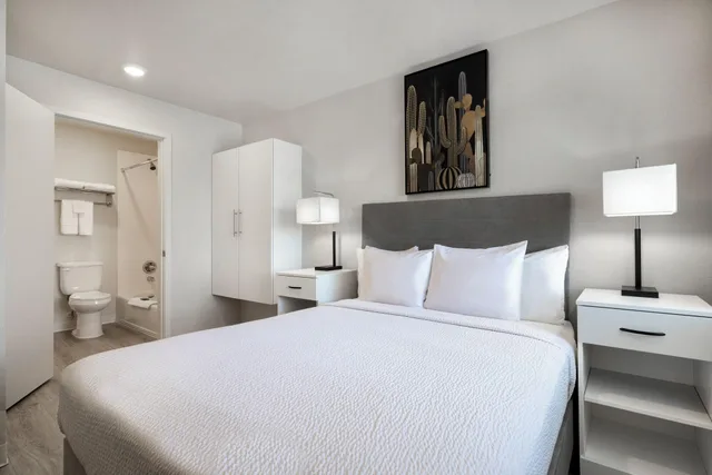 جناح بغرفتي نوم، Soka Suites Dallas - Las Colinas 5/7