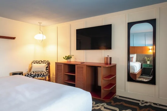 غرفة سوبيريور بسرير كينج، Ogunquit Hotel 4/10