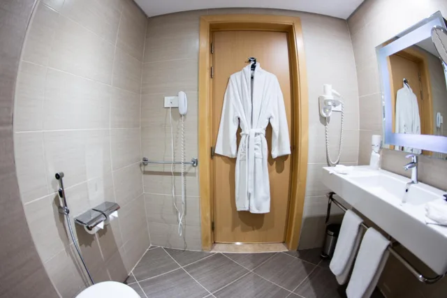 جناح جونيور بإطلالة على البحيرة، Mercure Ismailia Forsan Island Hotel 7/10