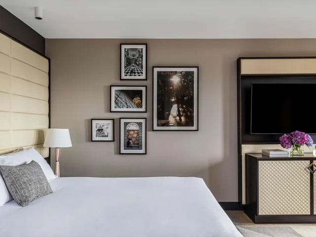 غرفة فاخرة بسرير مزدوج، Sofitel Melbourne On Collins 2/5