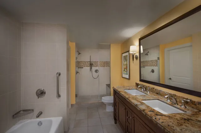 فيلا بسريرين مزدوجين بشرفة بغرفتي نوم، Marriott S Lakeshore Reserve 6/8