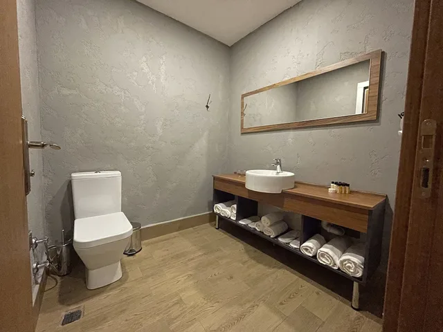 غرفة ديلوكس بسرير كوين وسرير فردي، Feel & Live Hotel - Villas - Restaurant 2/2