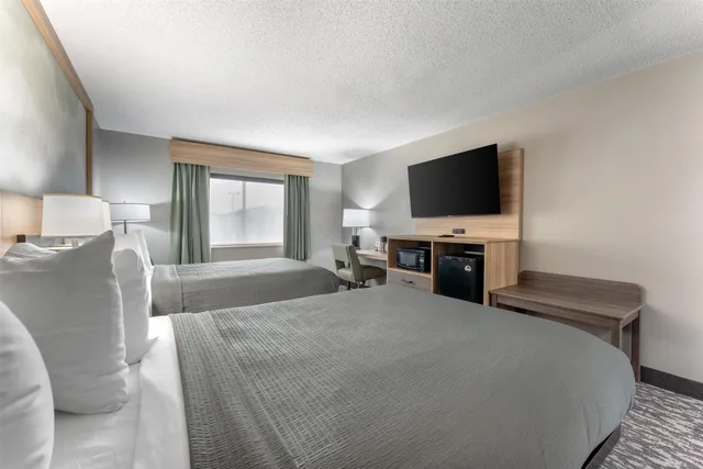 غرفة قياسية رباعية، Best Western Plus Executive Inn 3/6