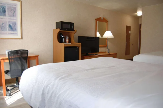 غرفة بزنس بسريرين كوين، Quality Inn Homestead Park 8/9