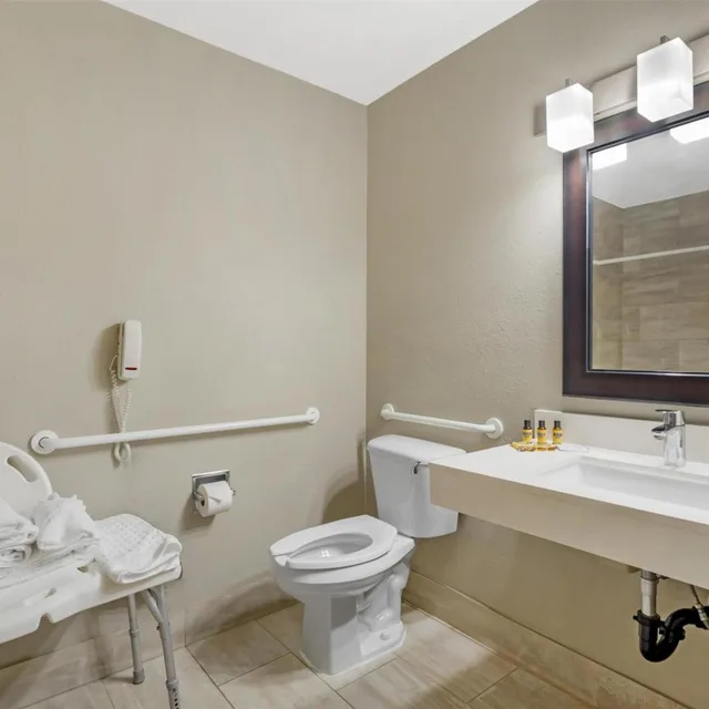 جناح بسرير كوين لذوي الإعاقة، Best Western Plus Aberdeen 4/4