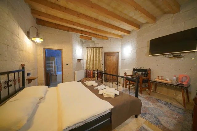 غرفة ديلوكس بسرير مزدوج بحوض استحمام، View Cave Hotel 2/10