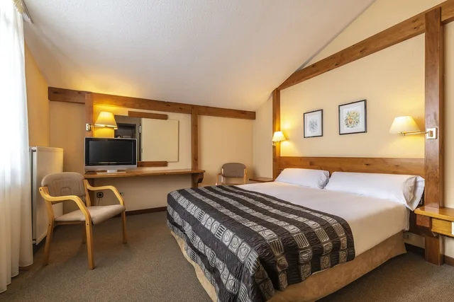 غرفة قياسية بسريرين منفصلين، Sport Hotel 5/10