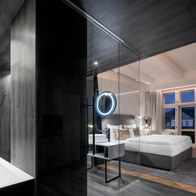 غرفة عائلية بسرير بطابقين بشرفة بجاكوزي، Pytloun Boutique Hotel Prague 4/8