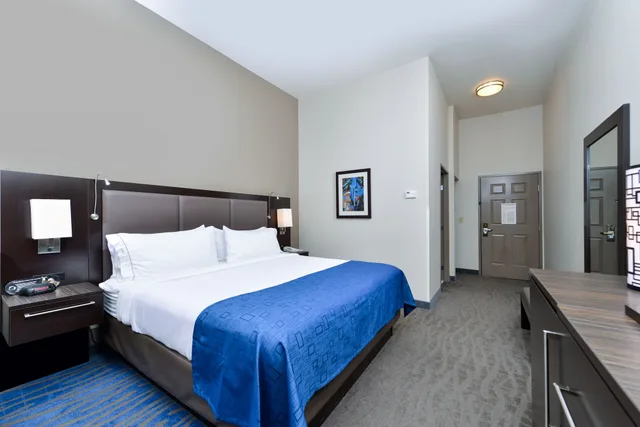 غرفة قياسية بسرير مزدوج، Holiday Inn Express Hotel & Suites St. Louis West-O Fallon 1/7