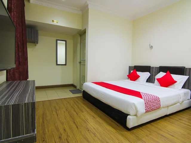 جناح مزدوج، Hotel O T P Hotel 1/1
