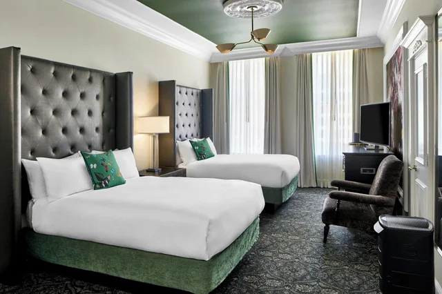 غرفة رباعية بسريرين مزدوجين، Le Pavillon Hotel 1/6