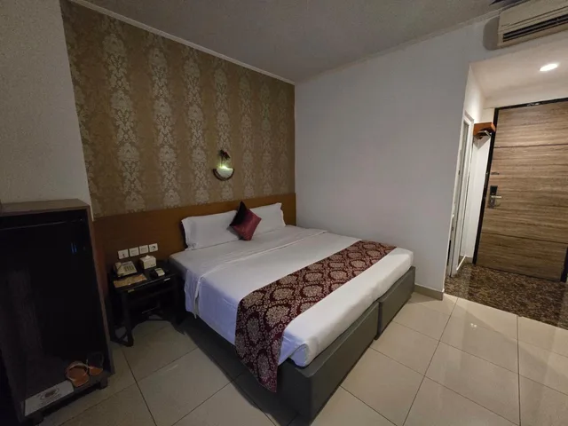 غرفة سوبيريور بسرير مزدوج، Hotel Marilyn Serpong - Tangerang Selatan 7/10