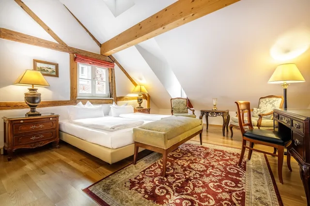 Suite, King Bed, Bohemian Hotel 3/6
