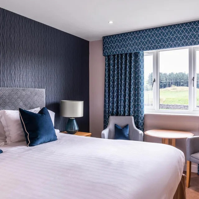 Double Bed, Pool Access، The Coniston Hotel and Country Estate 1/5