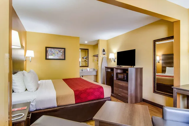 غرفة بسرير كينج، Econo Lodge Kingsland 1/4