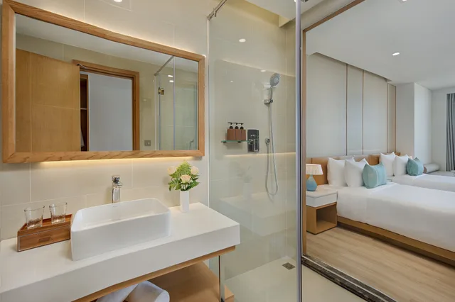 جناح بريميير بسريرين منفصلين بإطلالة على المدينة، TMS Hotel Da Nang Beach 2/2