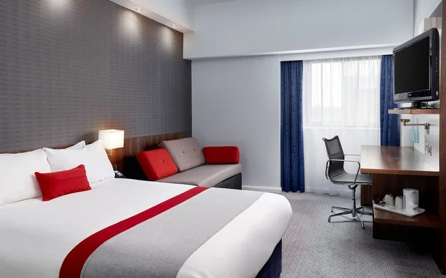 غرفة قياسية بسرير مزدوج مع أريكة، Holiday Inn Express Belfast City 1/7