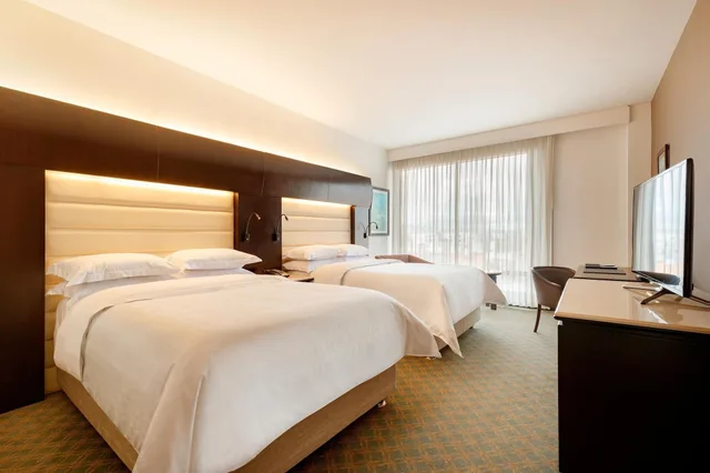 غرفة كلوب بسريرين منفصلين، Sheraton Bogota Hotel 2/4