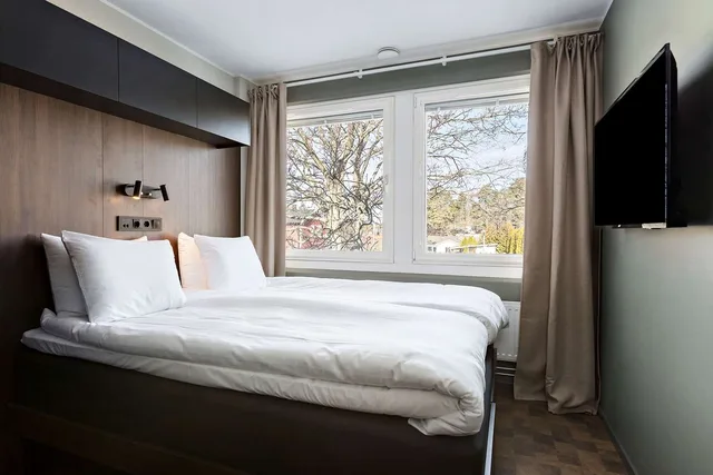 استوديو بسرير كوين بمطبخ صغير، Sure Hotel Studio by Best Western Bromma 1/4