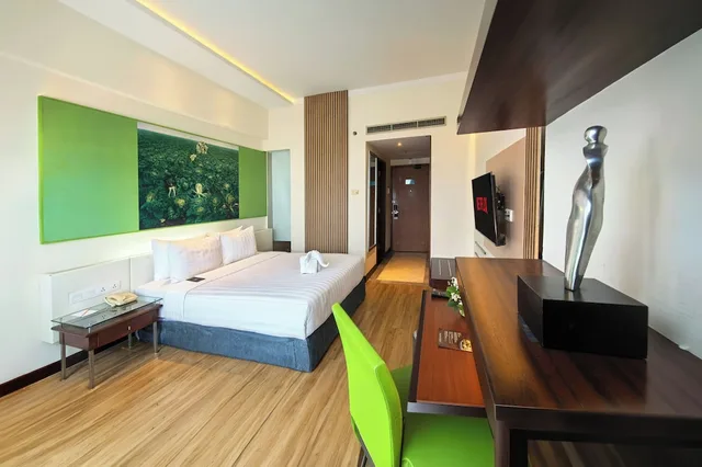 غرفة غراند ديلوكس بسرير مزدوج للمدخنين، Hotel Grand Candi Semarang 3/7