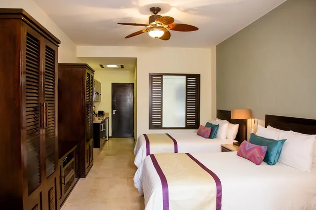 Standard Room Two Double Beds Garden View، Casa Dorada Los Cabos Resort and Spa 2/3
