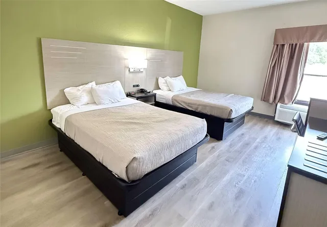 غرفة بسريرين مزدوجين لذوي الإعاقة، Quality Inn & Suites Thomasville-High Point 1/4