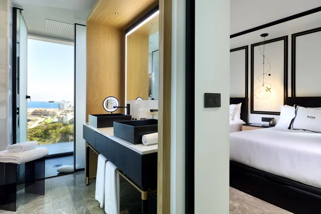 غرفة ديلوكس بسرير كينج بإطلالة على البحر، Bless Hotel Ibiza 5/7