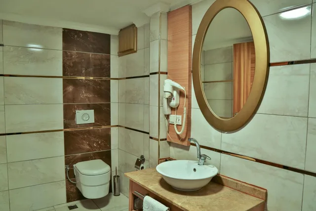 غرفة قياسية ثلاثية، Start Otel 7/7