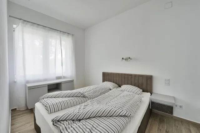 شقة بريميوم بسرير كوين بشرفة بغرفة نوم واحدة مع أريكة، Villa Oliver 2 3/7