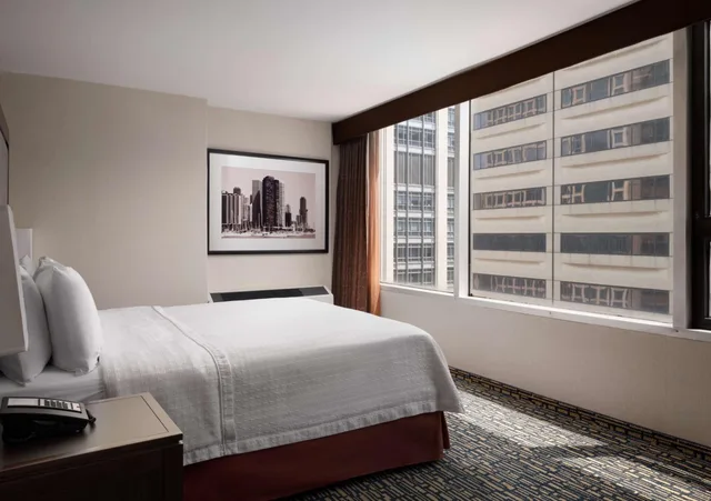 1 Bedroom, Suite, King Bed, Sofa, Homewood Suites By Hilton Chicago Downtown/Magnificent Mile 2/4