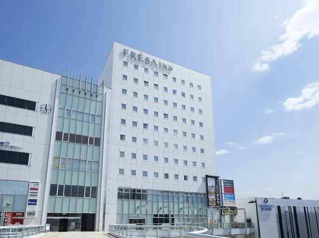 غرفة ديلوكس ثلاثية بسريرين منفصلين مع أريكة، Sotetsu Fresa Inn Nagano-Ueda (ex. Hotel Sunroute Ueda) 1/1