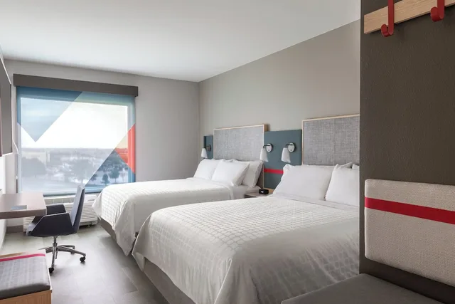غرفة قياسية بسريرين كوين لذوي الإعاقة، Avid Hotel Lancaster 1/5