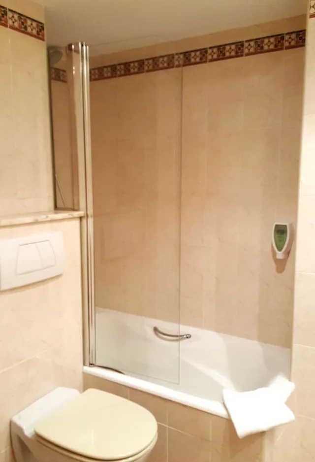 غرفة بسرير مزدوج بإطلالة على البحر بشرفة، Grupotel Imperio Playa 2/2