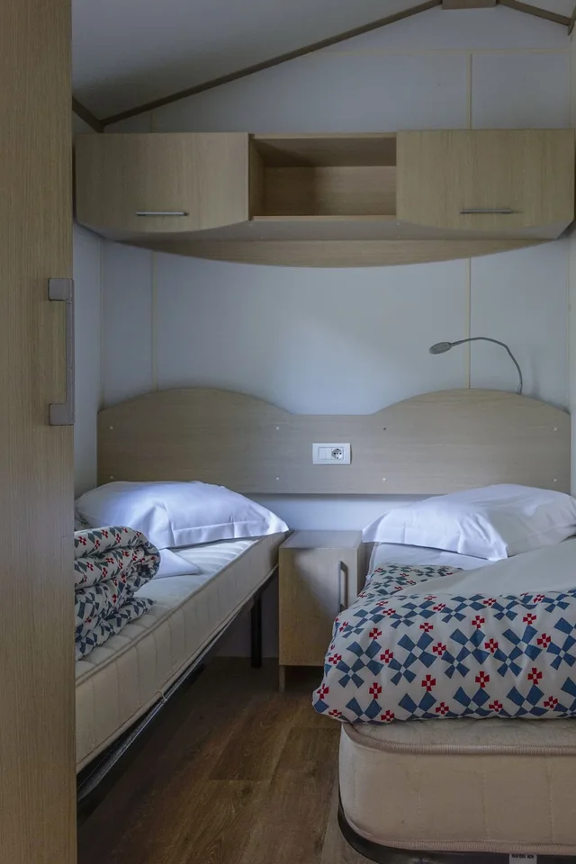 شقة بسرير مزدوج وسريرين منفصلين بغرفتي نوم، Camping Siena Colleverde 1/4