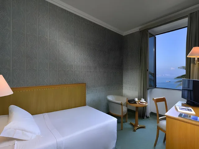 غرفة سوبيريور بإطلالة على البحر، Grand Hotel Arenzano 1/2