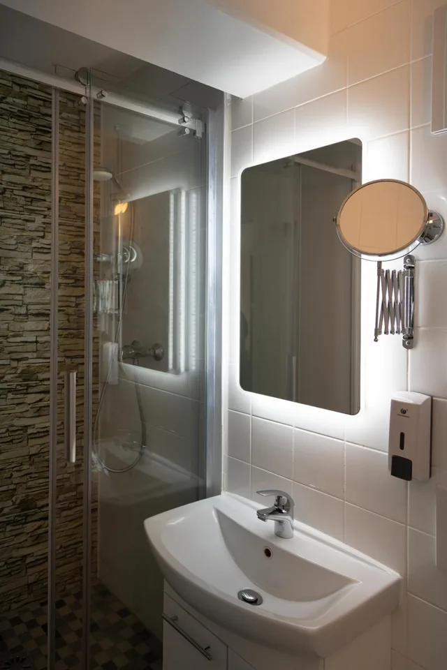 غرفة مفردة، Hotel Pankow 9/11