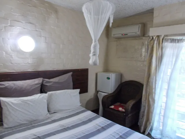 غرفة تنفيذية بسرير مزدوج، Ndeke Hotel 1/1