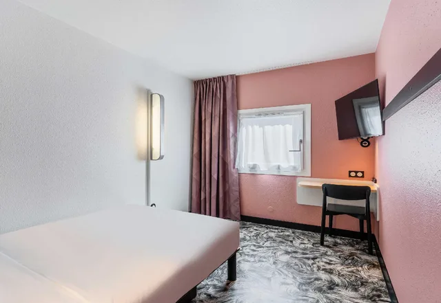 غرفة بسرير مزدوج لذوي الإعاقة، B&B Hotel Thionville Yutz A31 1/1
