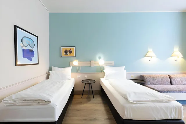 Comfy، Hotel Elisenhof 1/3