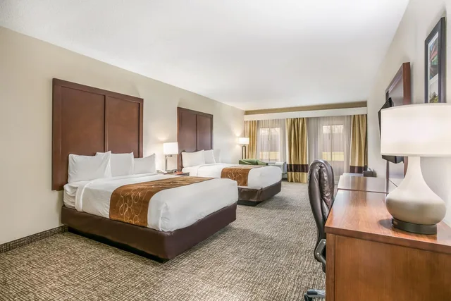 غرفة ديلوكس بسرير مزدوج، Aspire Hotel and Suites 2/6