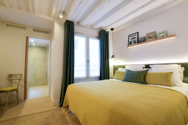 غرفة كلاسيكية بسريرين منفصلين وسرير كوين، Hotel Victoire & Germain 1/3
