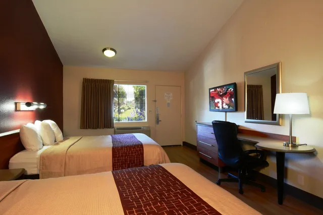 جناح بسرير كينج وسرير كوين، Red Roof Inn San Dimas - Fairplex 4/10