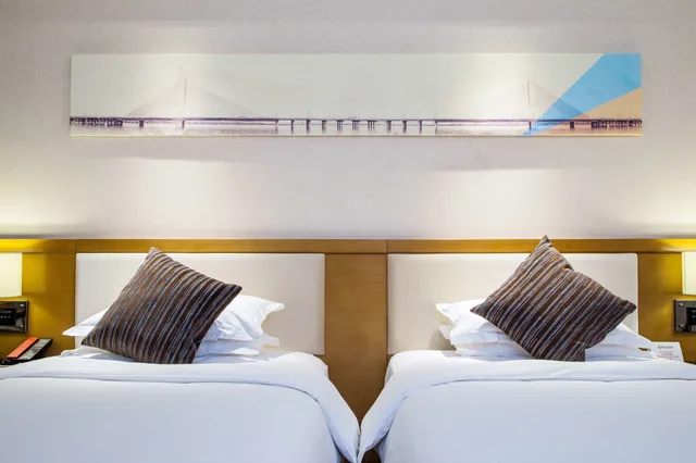 غرفة بسريرين منفصلين، Ramada Encore by Wyndham Wuhan 2/10