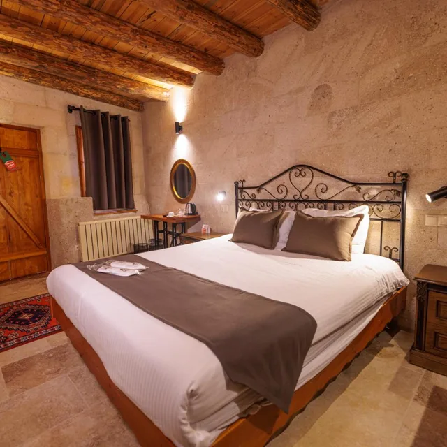 جناح سوبيريور، Canyon Cave Hotel 1/6