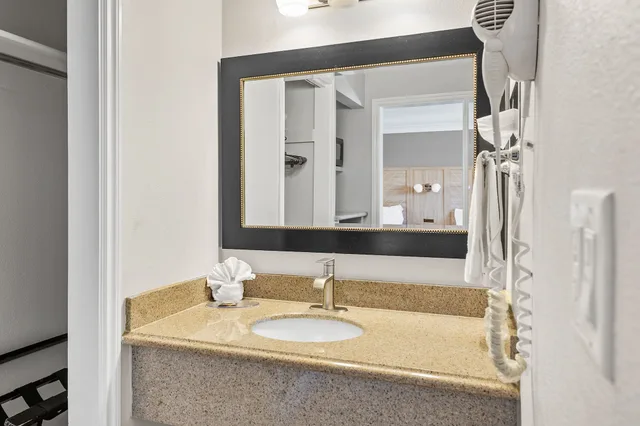غرفة قياسية بسريرين كوين، Vagabond Inn Whittier 9/10