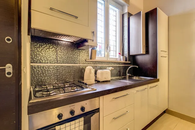 2 Bedrooms, Apartment, 2 Queen Beds, Sofa, Aurelia Vatican Apartments 5/6
