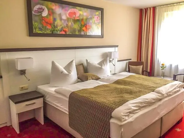 غرفة بريميوم بسرير كينج، FALK SEEHOTEL PLAU AM SEE 2/4