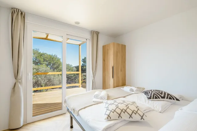 Mobile Home, 4 Beds، Obonjan Island Resort 4/8